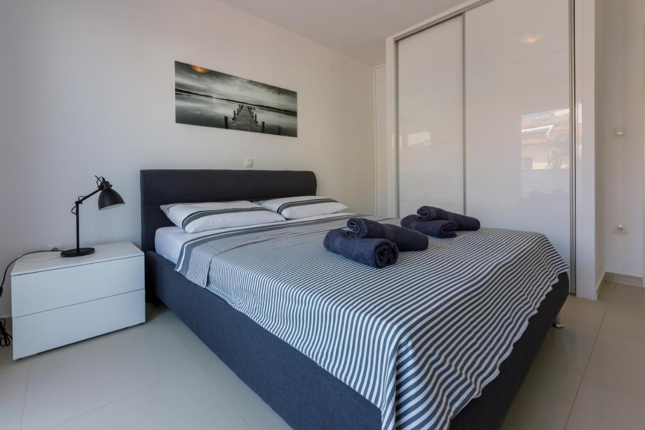 Apartmani Ilicevic Crikvenica Eksteriør bilde
